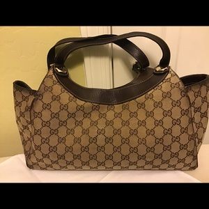 GUCCI Charmy Medium Shoulder Bag Brown